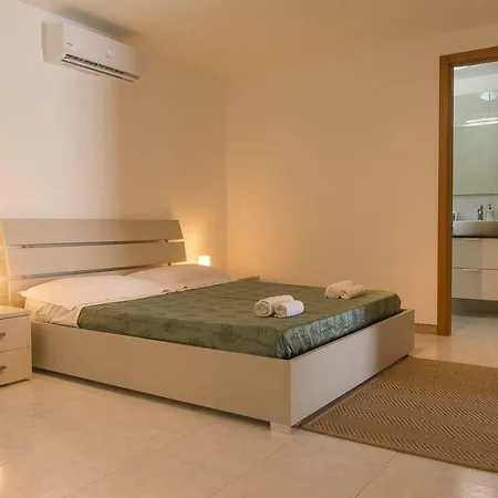 Apartman Attico Da Giulia E Roberto *