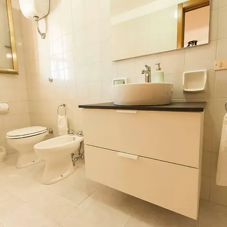 Attico Da Giulia E Roberto Apartman *